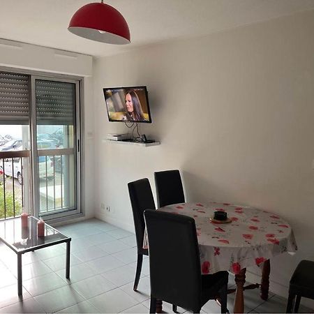 Superbe Appartement Au Bord De Plage Cros De Cagnes Extérieur photo