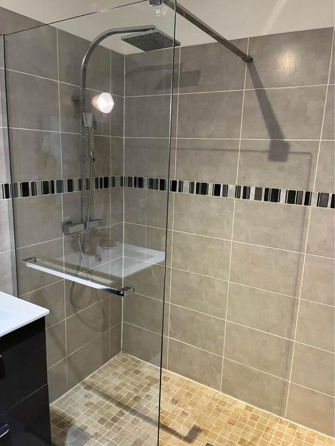 Superbe Appartement Au Bord De Plage Cros De Cagnes Extérieur photo