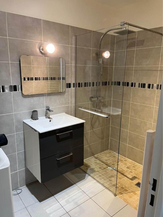 Superbe Appartement Au Bord De Plage Cros De Cagnes Extérieur photo